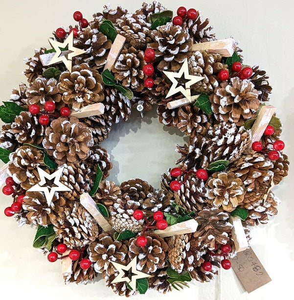 Woodland Berries Festive Christmas Wreath 36cm