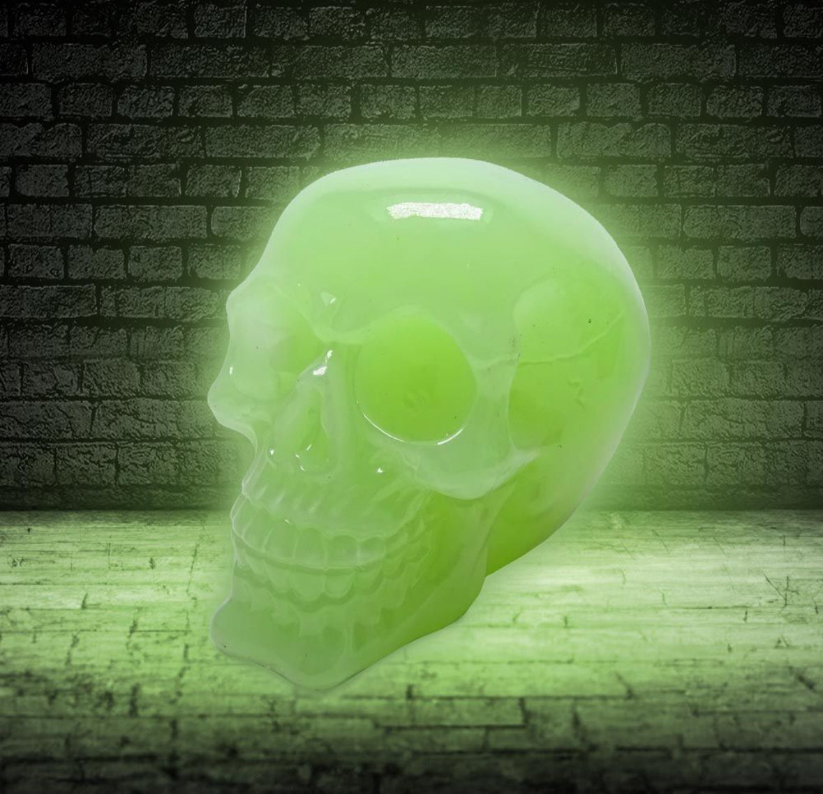 Phosphorescent Glow in the Dark Skull