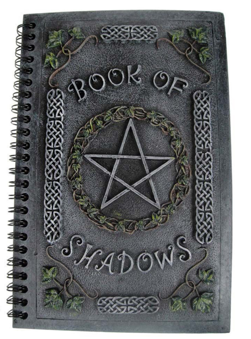 Ivy Book Of Shadows (22cm)